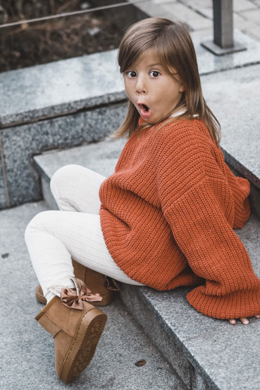 Bottes de neige chauffées pour enfants avec rubans de couleur marron Meriva Bottes de neige chauffées pour enfants avec rubans de couleur marron Meriva