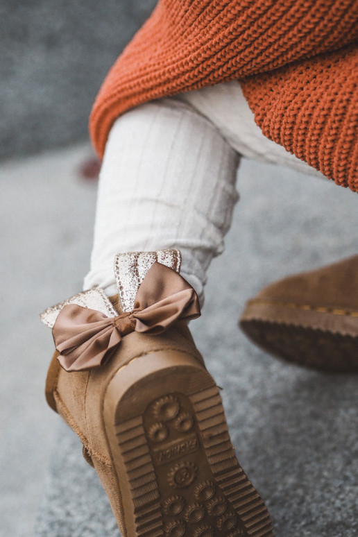 Bottes de neige chauffées pour enfants avec rubans de couleur marron Meriva Bottes de neige chauffées pour enfants avec rubans de couleur marron Meriva