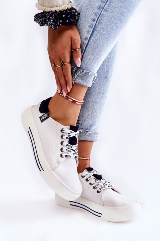 Chaussures pour femmes avec système de mousse à mémoire de forme Big Star KK276002 couleur blanche Chaussures pour femmes avec système de mousse à mémoire de forme Big Star KK276002 couleur blanche