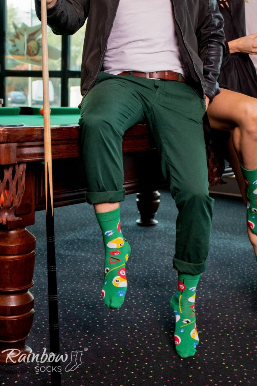 3 paires de chaussettes colorées dans une boîte 3 paires de chaussettes colorées dans une boîte