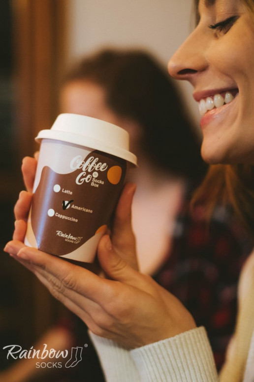 Chaussettes colorées dans une boîte Americano 1 paire Chaussettes colorées dans une boîte Americano 1 paire