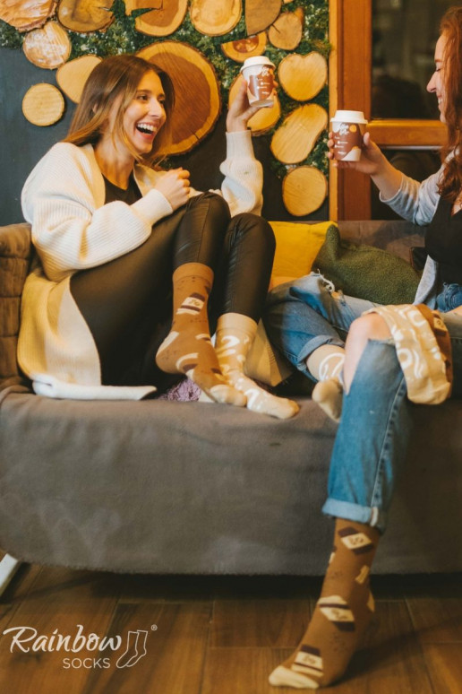 Chaussettes colorées dans une boîte Caffe Latte 1 paire Chaussettes colorées dans une boîte Caffe Latte 1 paire