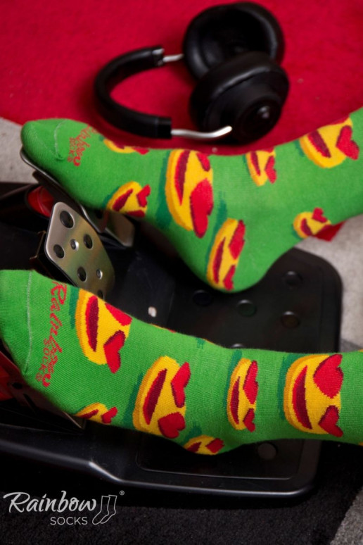 3 paires de chaussettes colorées dans une boîte 3 paires de chaussettes colorées dans une boîte