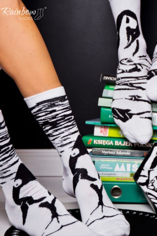 Chaussettes colorées dans une boîte Noir et blanc 2 paires
