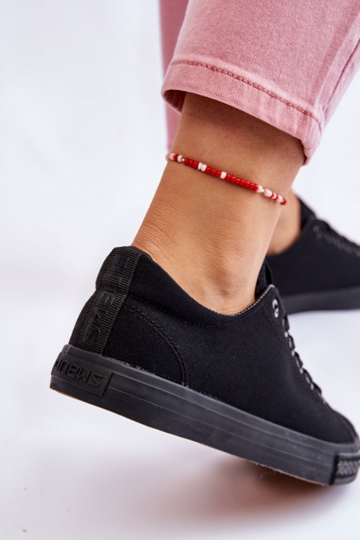 avec lanières Chaussures de loisirs modèle Classique de couleur noire Eleya