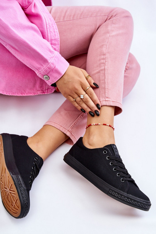 avec lanières Chaussures de loisirs modèle Classique de couleur noire Eleya