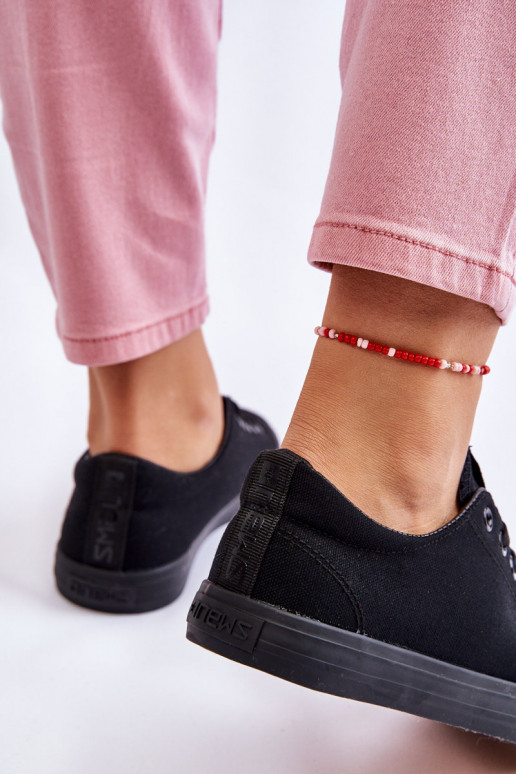 avec lanières Chaussures de loisirs modèle Classique de couleur noire Eleya