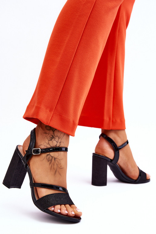 avec brillance Élégantes sandales à talons hauts de couleur noire Alicia