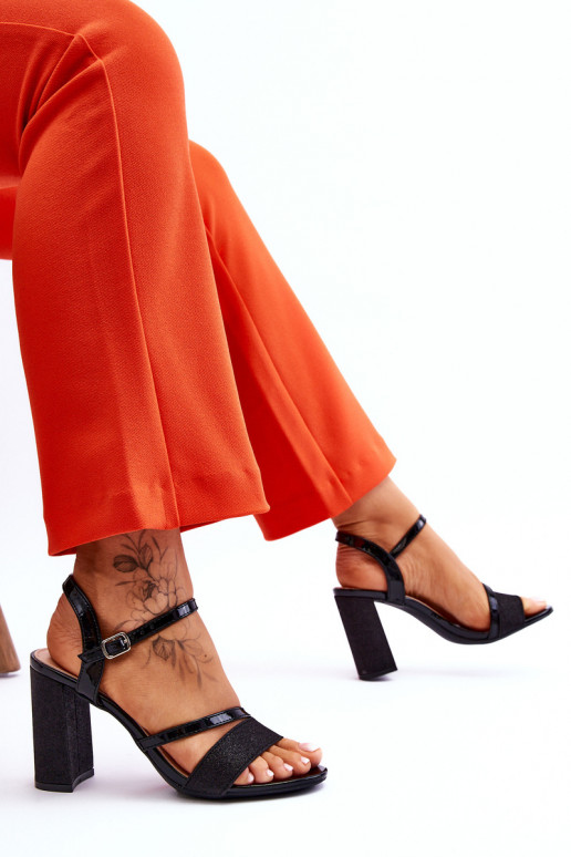 avec brillance Élégantes sandales à talons hauts de couleur noire Alicia