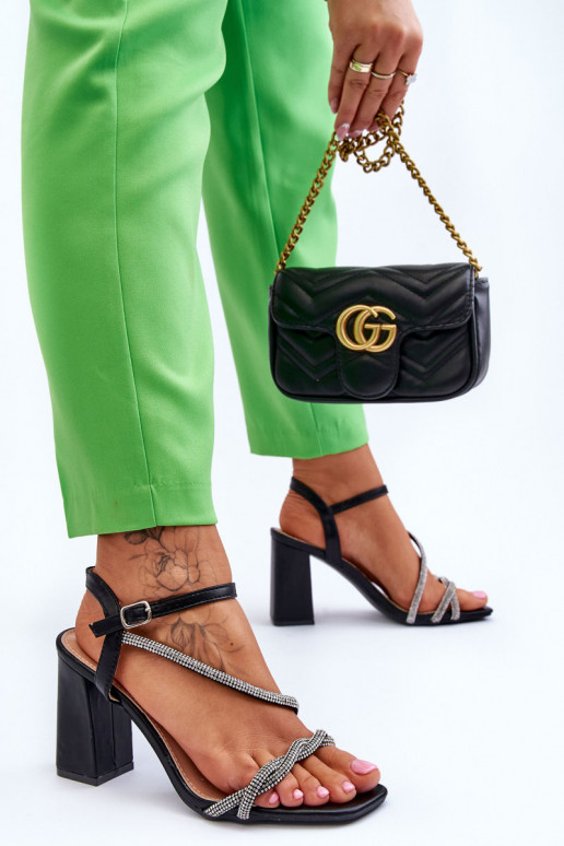 Sandales à talons pour femmes avec œillets scintillants en noir Carlotta