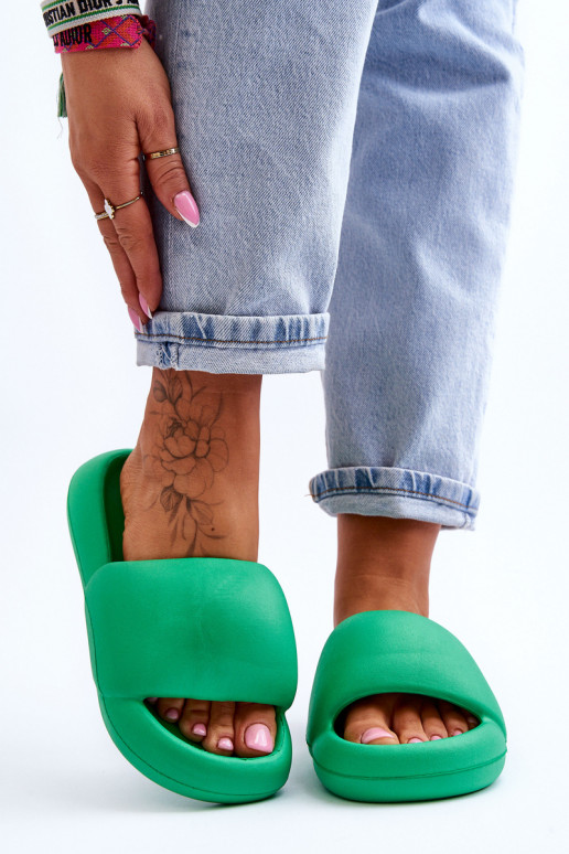 Chaussons légers à semelle plaquée or en vert Milton Chaussons légers à semelle plaquée or en vert Milton