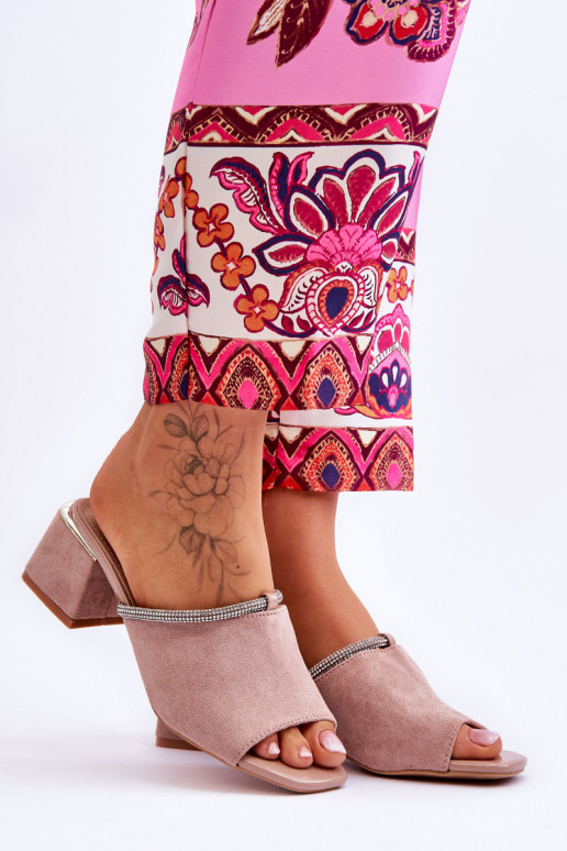 chaussons à talons en daim S.Barski KV-612-2 couleur beige chaussons à talons en daim S.Barski KV-612-2 couleur beige