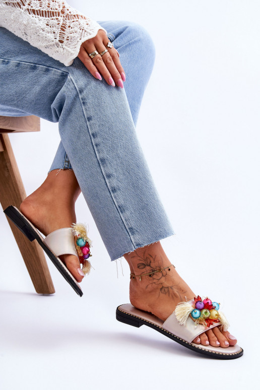 Chaussons avec perles décoratives S.Barski KV-2775-47 Nude Chaussons avec perles décoratives S.Barski KV-2775-47 Nude