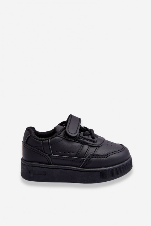 Chaussures de sport pour enfants du modèle classique de couleur noire Marlin