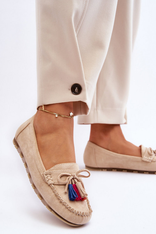 Mocassins en daim à pompons en Dorine beige