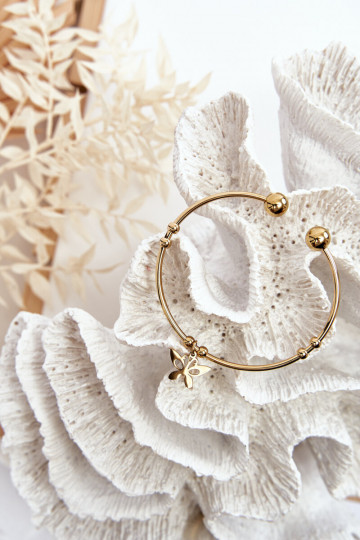 Le bracelet est en or 2