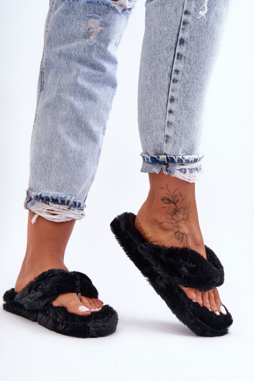 Chaussons couleur noir Elma