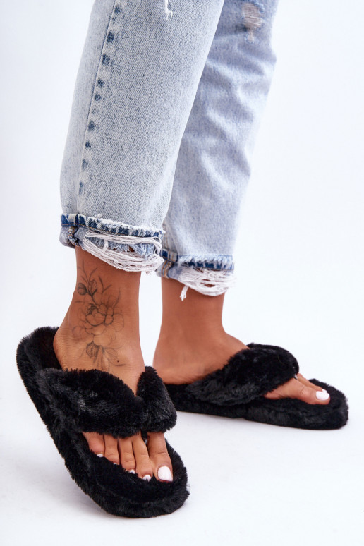Chaussons couleur noir Elma