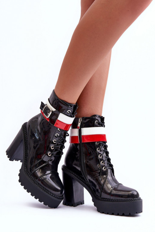 Bottines à talons de couleur noire Adrijana