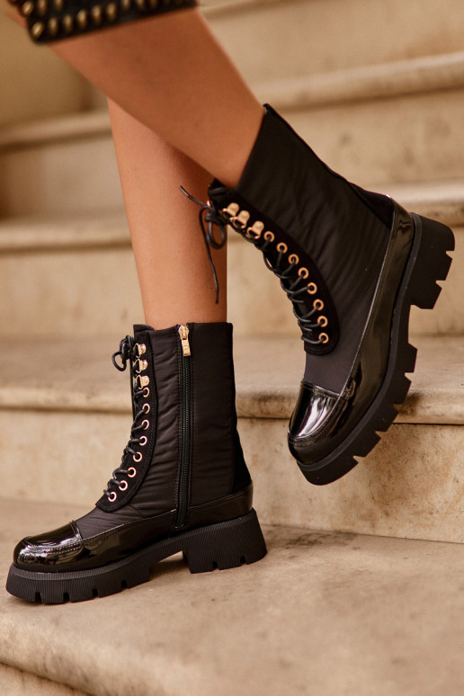 bottes chauffantes à talons larges de couleur noire Saranema bottes chauffantes à talons larges de couleur noire Saranema