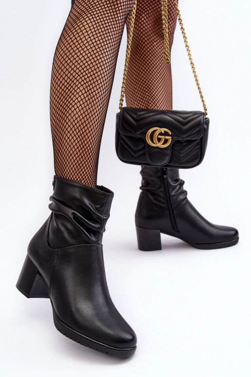 Bottines à talons couleur noire Liriam Bottines à talons couleur noire Liriam