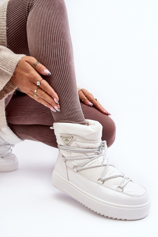 bottes de neige avec plateforme et détails élégants de couleur blanche Fleure bottes de neige avec plateforme et détails élégants de couleur blanche Fleure