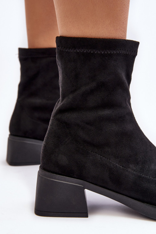 Bottines femme à talon bas noires Aphroteia