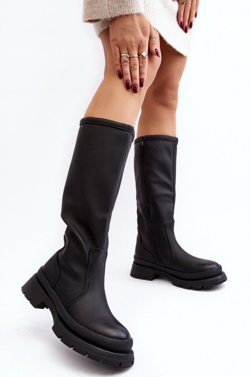 Bottes chaudes à talons larges de couleur noire Desiren Bottes chaudes à talons larges de couleur noire Desiren