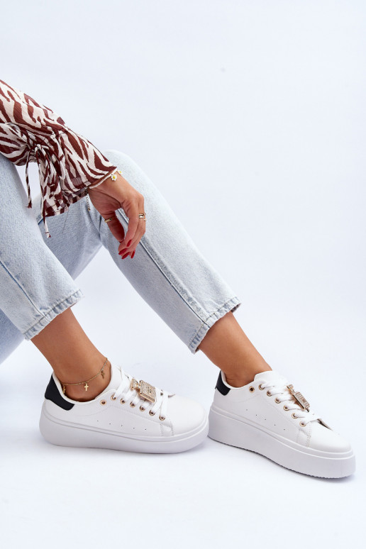 Chaussures modèle baskets avec ornements de couleur blanche Celedria