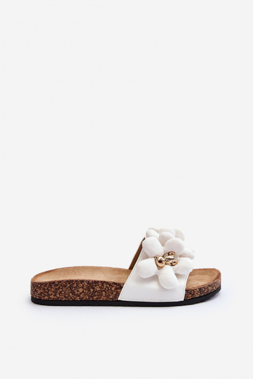 Chaussons pour femmes avec de beaux détails de couleur blanche Bunlia