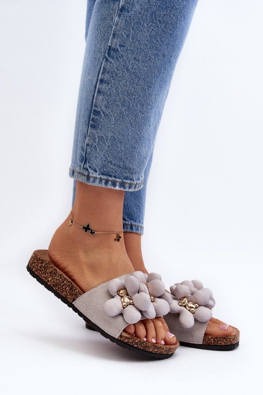 Chaussons pour femmes avec de beaux détails de couleur grise Bunlia Chaussons pour femmes avec de beaux détails de couleur grise Bunlia