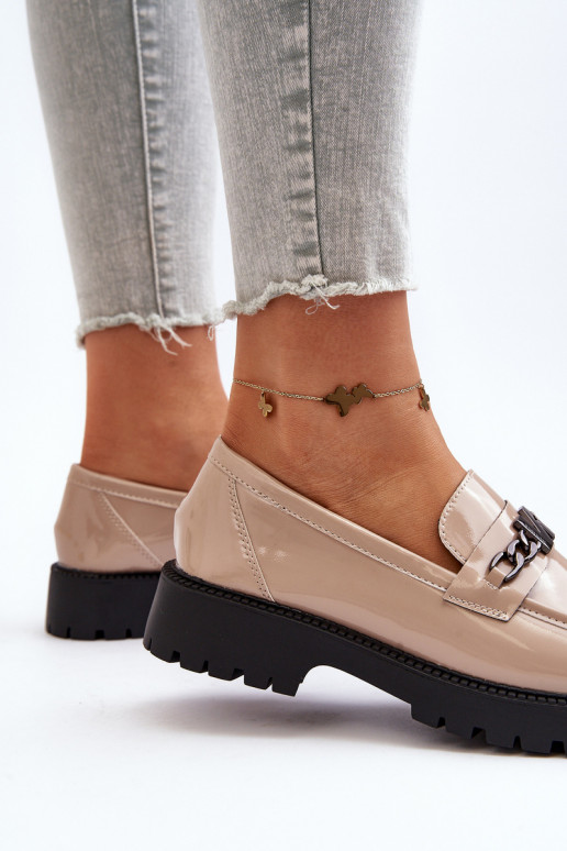 Mocassins effet laqué à talons larges beige Ezoma