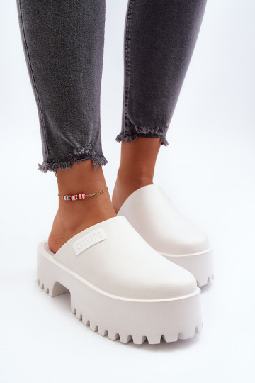 Pantoufles à semelles massives à la mode Big Star NN274015 couleur blanche
