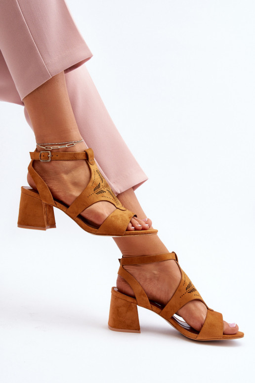 sandales à talon bas de couleur marron Eleriva