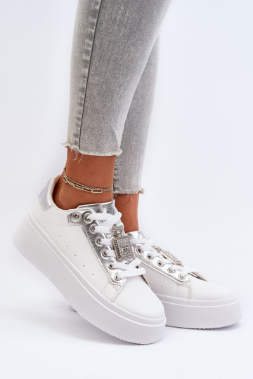 Chaussures modèle baskets avec ornements de couleur blanche Celedria