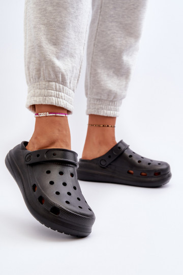 Chaussons légers de couleur noire Ilariana