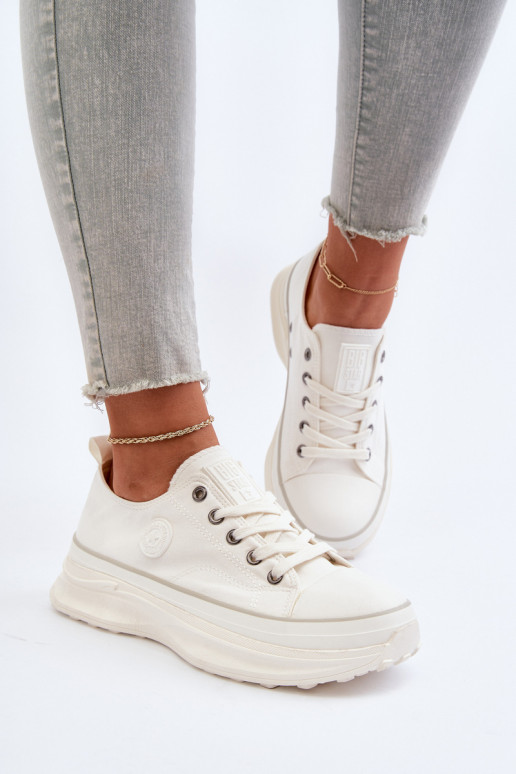 Chaussures pour femmes à semelles massives à la mode Big Star NN274126 couleur blanche Chaussures pour femmes à semelles massives à la mode Big Star NN274126 couleur blanche