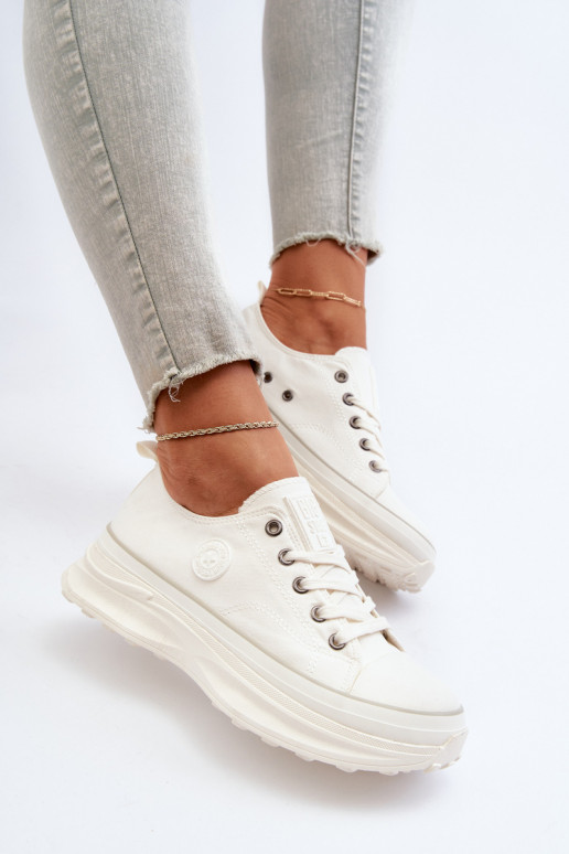 Chaussures pour femmes à semelles massives à la mode Big Star NN274126 couleur blanche Chaussures pour femmes à semelles massives à la mode Big Star NN274126 couleur blanche