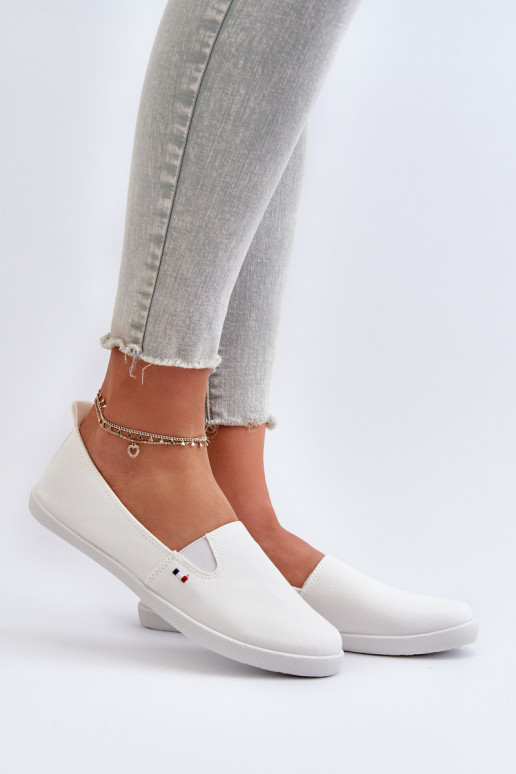 Baskets chaussures casual Slip-On couleur blanche Adrancia