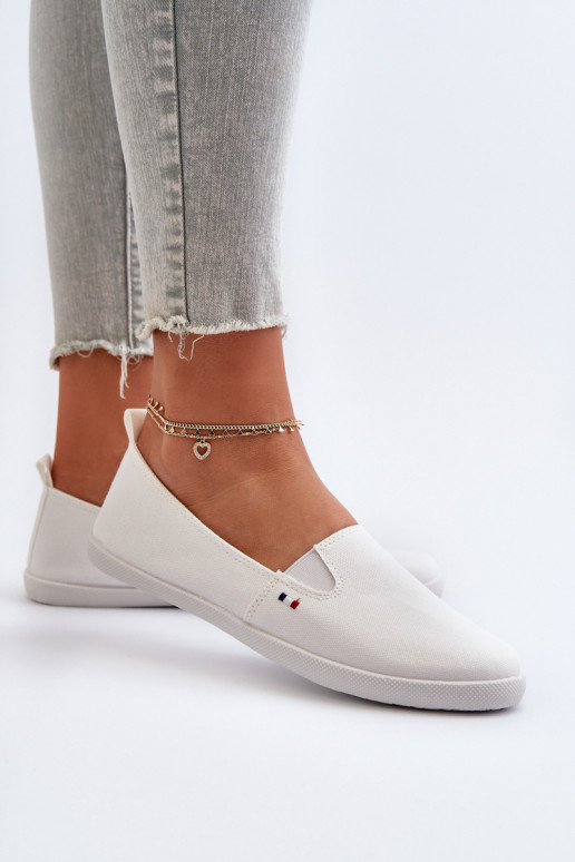 Baskets chaussures casual Slip-On couleur blanche Adrancia