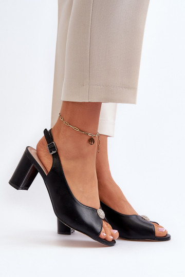 Sandales à talons de style élégant avec ornements de couleur noire Trasea 2