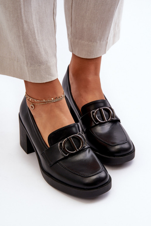 chaussures à talons avec ornements en noir Nedarea