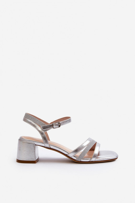 Sandales pour femmes à talon bas en cuir écologique Sergio Leone SK046 couleur argent Sandales pour femmes à talon bas en cuir écologique Sergio Leone SK046 couleur argent