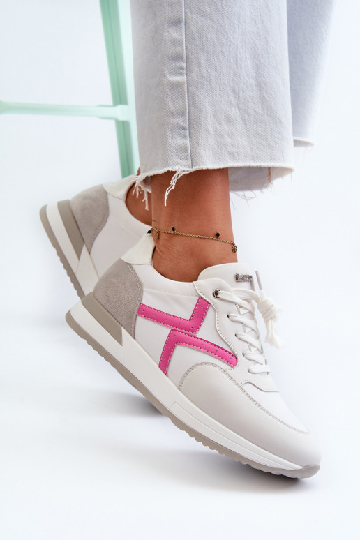 Baskets modèle chaussures avec plateforme INBLU IN000362 couleur blanc