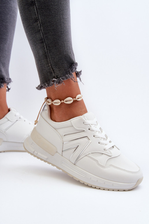 Chaussures modèle baskets en cuir écologique de couleur blanche Vinelli