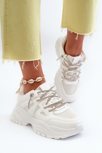 Chaussures modèle baskets à semelles massives à la mode de couleur blanche Relissa