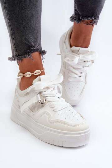 Chaussures modèle baskets avec plateforme en cuir écologique de couleur blanche Moun