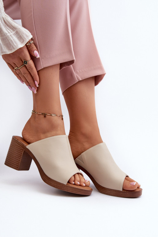 Chaussons femme style élégant à talons couleur beige Varnila Chaussons femme style élégant à talons couleur beige Varnila