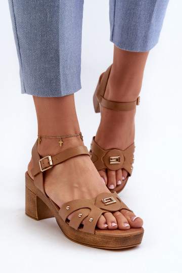 Sandales à talons pour femmes en éco-cuir de couleur marron Assames
