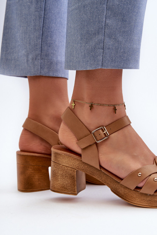 Sandales à talons pour femmes en éco-cuir de couleur marron Assames